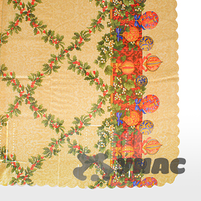 Скатерть новог.СК-08 150*220см бежевая с зеленым рисунком х80