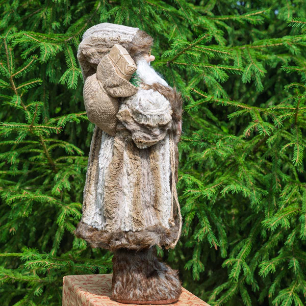 Фигура новогодняя LC252524 Дед Мороз 60 см в меховой шубе