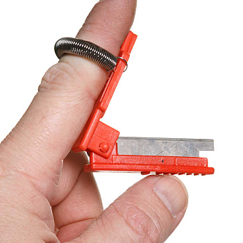 Секатор HD1047  садовый мини на палец для обрезки пасынков, листьев и стеблей различных плодовых и цветущих растений.(300)