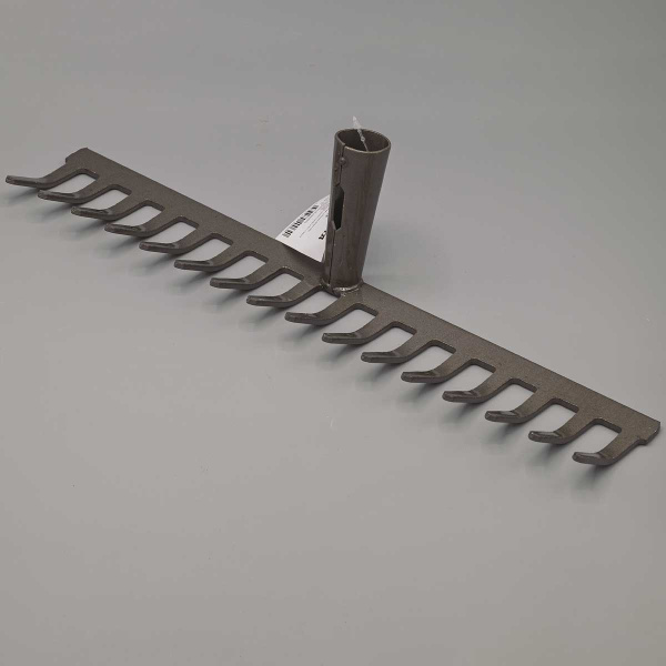 Грабли прямые 16-зубьев (131030-16) 40см h-6см САДОВИТА (24)