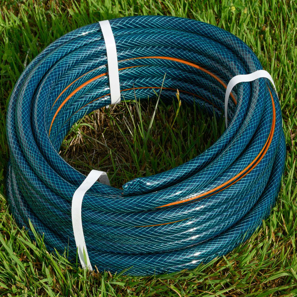 Шланг "Метеор" армированный ПВХ d12х20м  х90