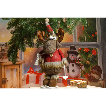 Фигура новогодняя интерьерная SYY205B Лось 35см в красном свитере, на лыжах