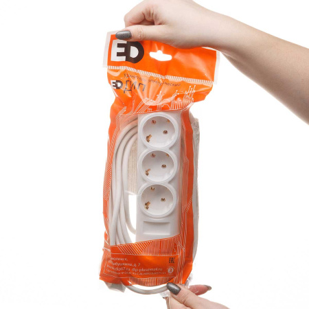 Удлинитель ПРЕМИУМ 3 гнезда 7 метров ПВС 3*0,75 с заземлением х25