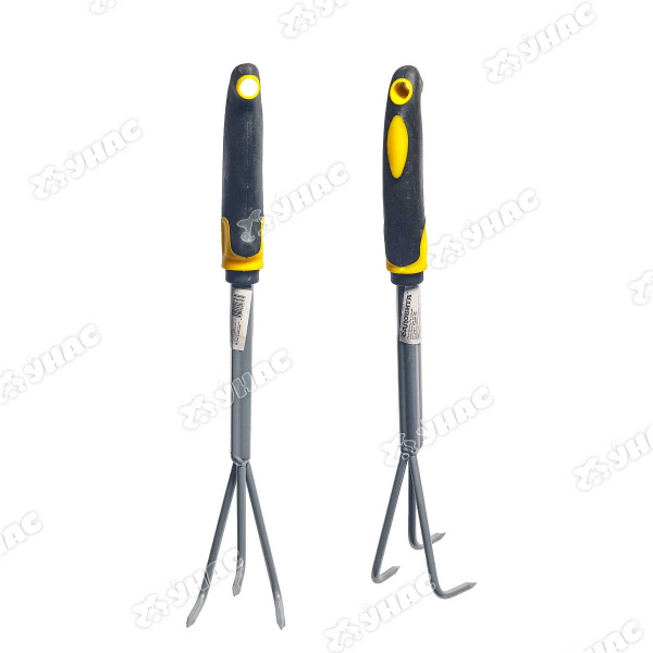 Рыхлитель (JD6026 D) 3 зубчика с пластиковой ручкой САДОВИТА