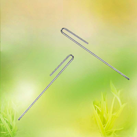 Скоба для крепления бордюрных лент длина 25 см (в упаковке 20шт)