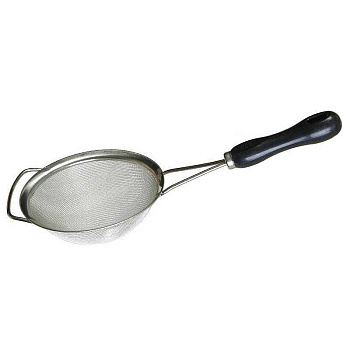 Сито 18 см с нержавеющей сеткой с пластиковой ручкой NA032