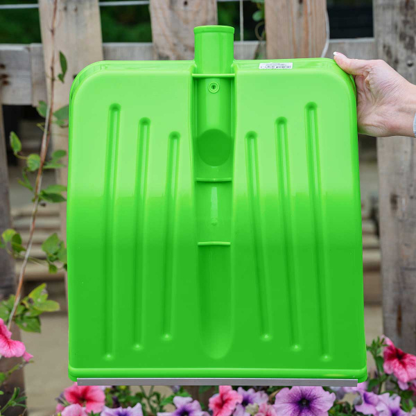 Лопата снеговая Комбат 430х370 д40 цветная