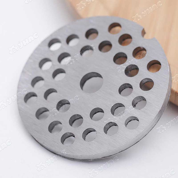 Решетка для мясорубки крупная NA1677(500)