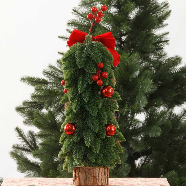 Елка настольная 35 см на пеньке красные украшения 2611 х80