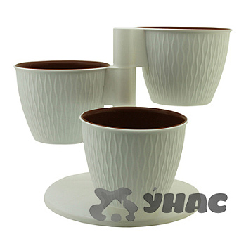 Каскад цветочный "Пирамида" белый Ливингрин (10) 