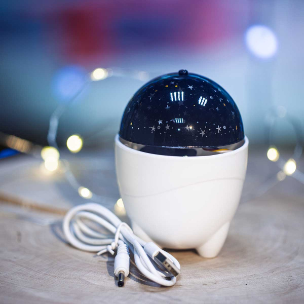 Светодиодн.LEDлампа YF-1618 1реж. Полушар на подставке цветное "Звездное небо"