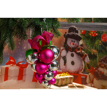 Подвеска из шаров Т035-3 Виноград сред.20см Сереб-Малин х100