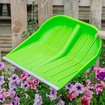 Лопата снеговая Батыр 480х400 д40 цветная