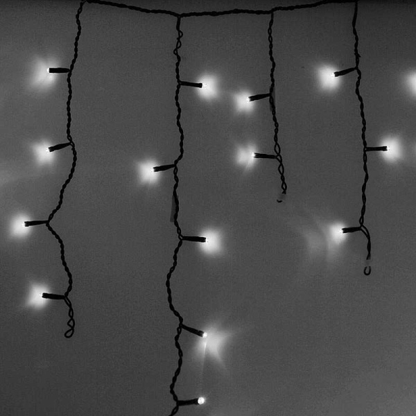 Гирлянда для наружного применения дождь BBTF-3-2 96 ламп 3 м*50 см белый