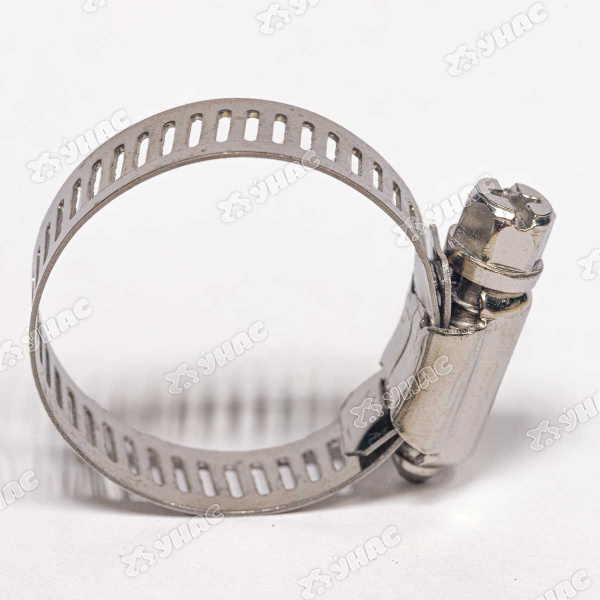 Хомут 18-32мм/12мм NA1771-3 под отвертку  (ЦЕНА за 100шт)