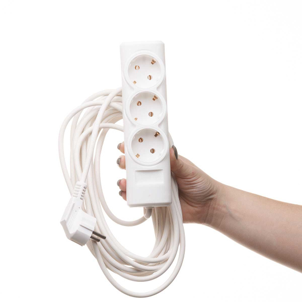 Удлинитель ПРЕМИУМ 3 гнезда 7 метров ПВС 3*0,75 с заземлением х25