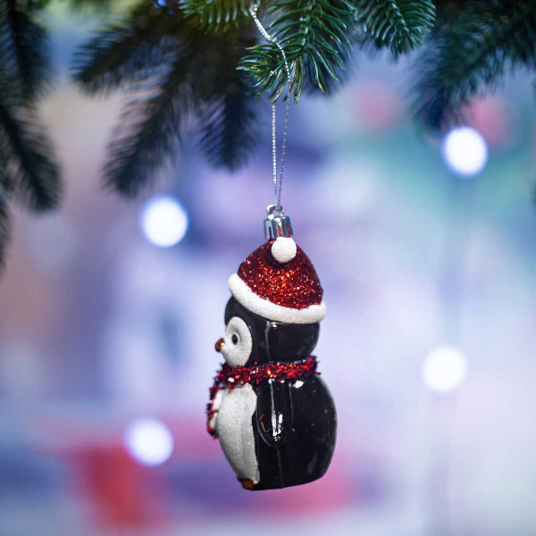 Шар SFOP22028-A 1шт 8см Пингвин черный с красным колпаком (288)